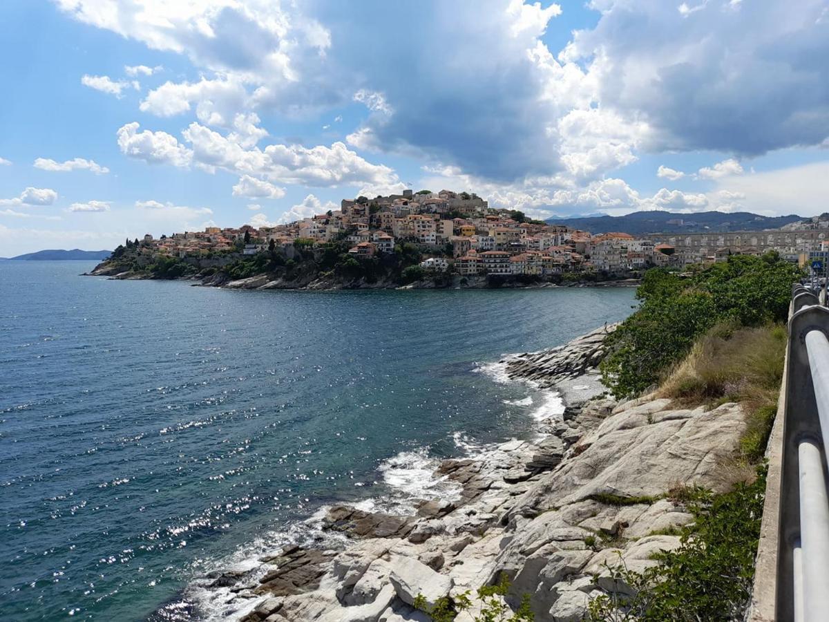 Globy Seaview Apartments Kavala Eksteriør billede