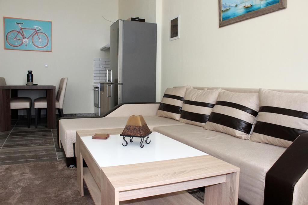 Globy Seaview Apartments Kavala Eksteriør billede